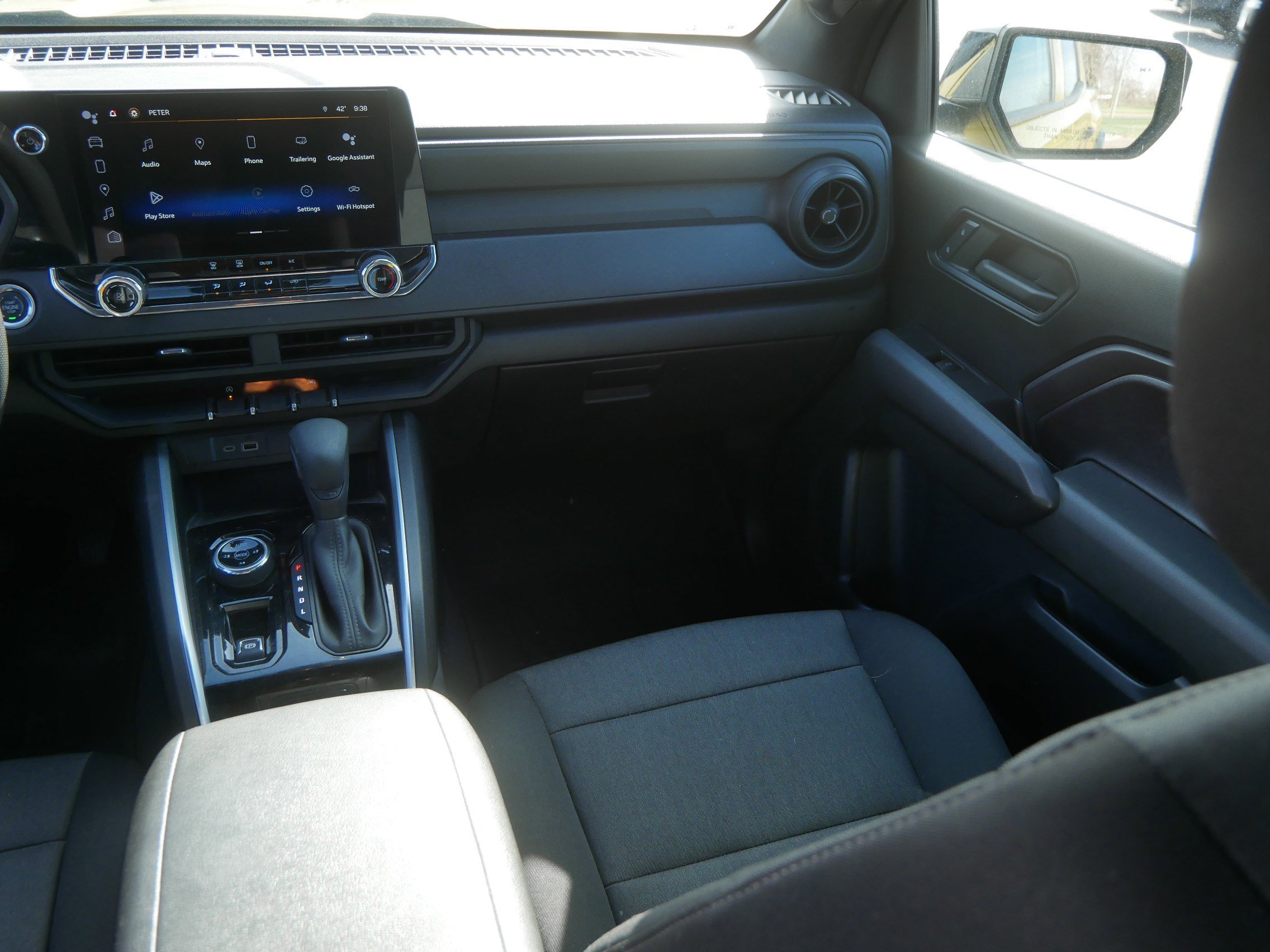 Used 2023 Chevrolet Colorado Trail Boss w/ Technology Package AWD/4WD image 11