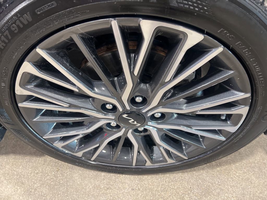 Certified 2024 Kia Forte GT-Line image 37