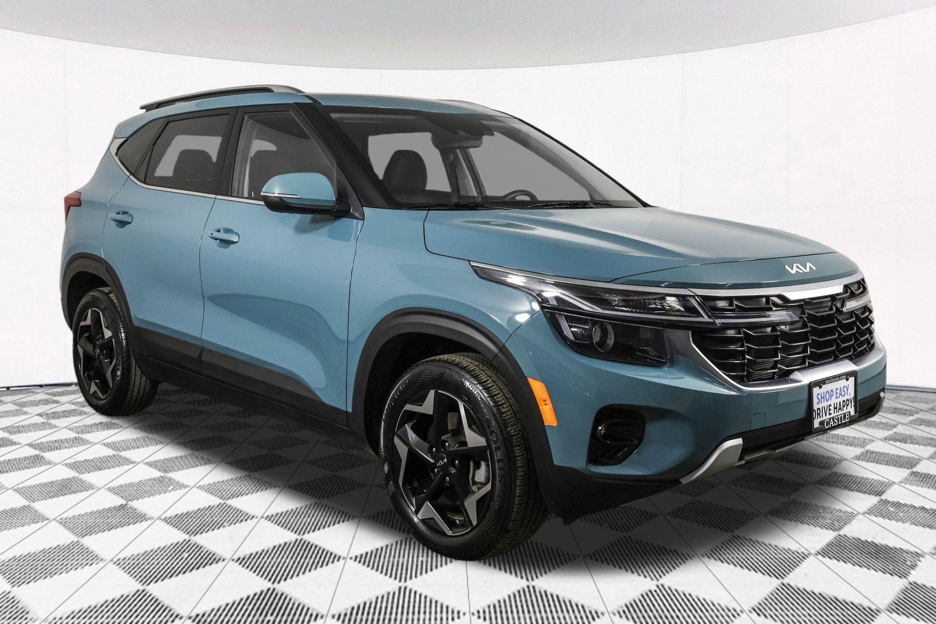 Used 2025 Kia Seltos EX image 14