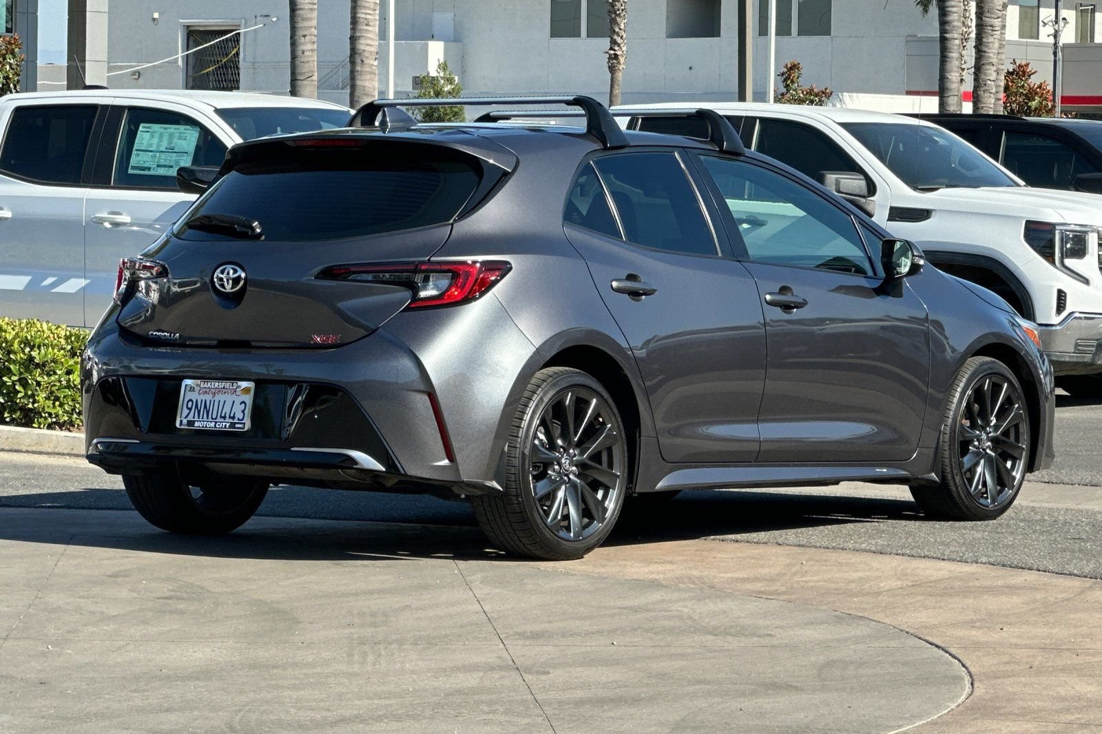 Used 2025 Toyota Corolla XSE FWD image 4