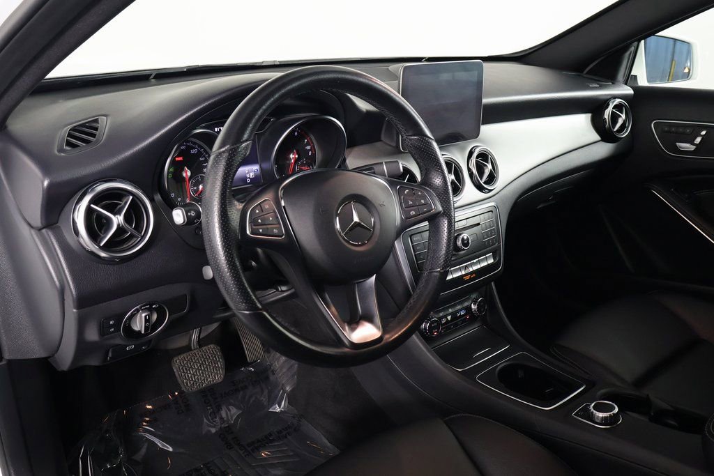 Certified 2020 Mercedes-Benz GLA 250 image 7