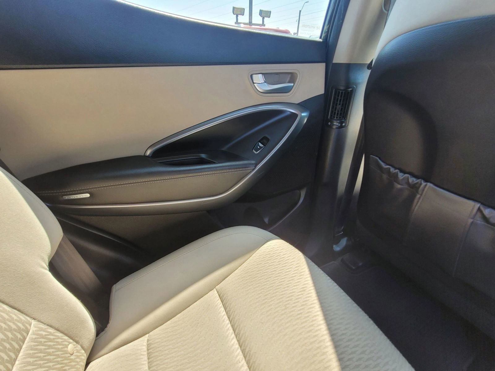 Used 2018 Hyundai Santa Fe Sport image 27