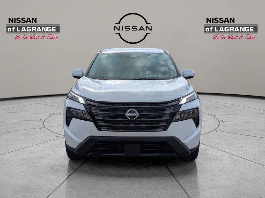 New 2026 Nissan Rogue SV image 2