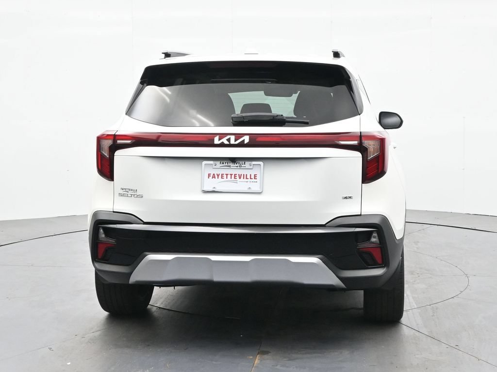 Used 2024 Kia Seltos SX w/ SX Sunroof Package AWD/4WD image 6