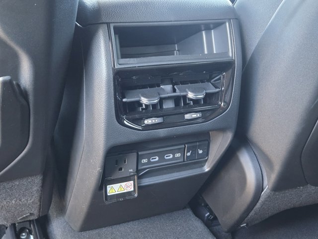 New 2026 Jeep Grand Cherokee Limited image 18