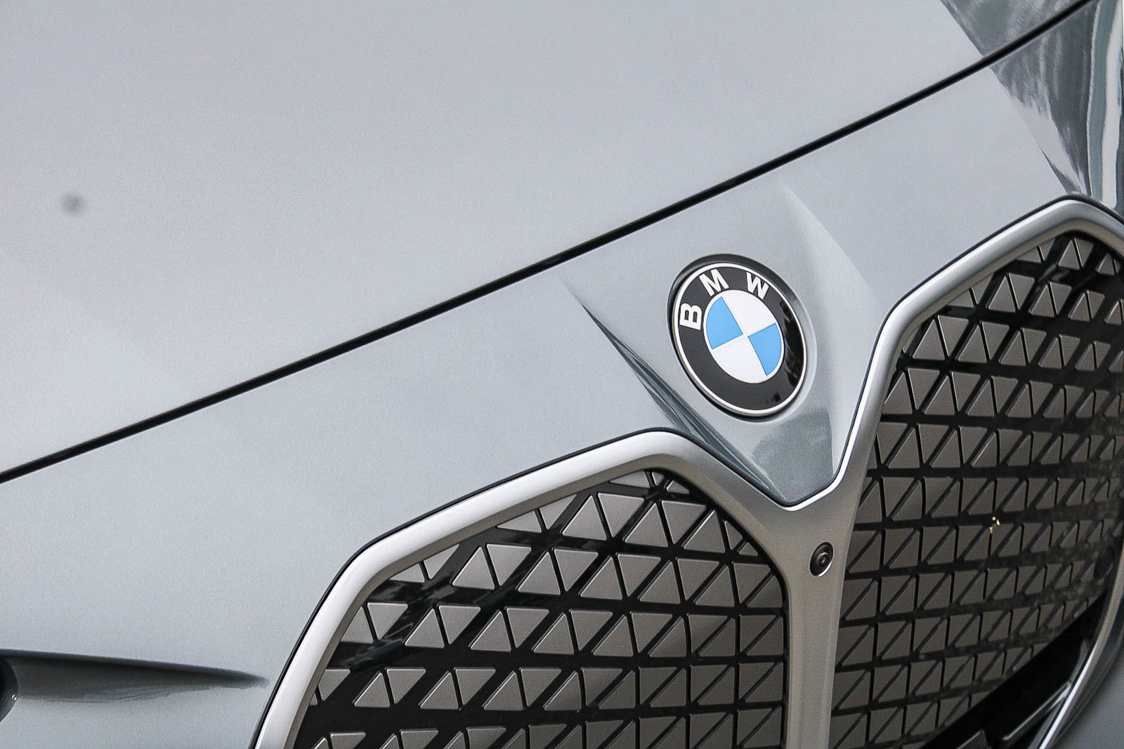 New 2026 BMW i4 eDrive40 w/ Premium Package RWD image 9