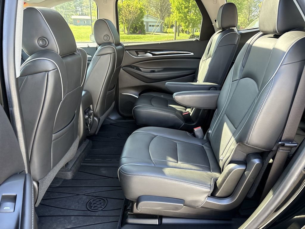 Used 2021 Buick Enclave Avenir w/ Avenir Technology Package image 29