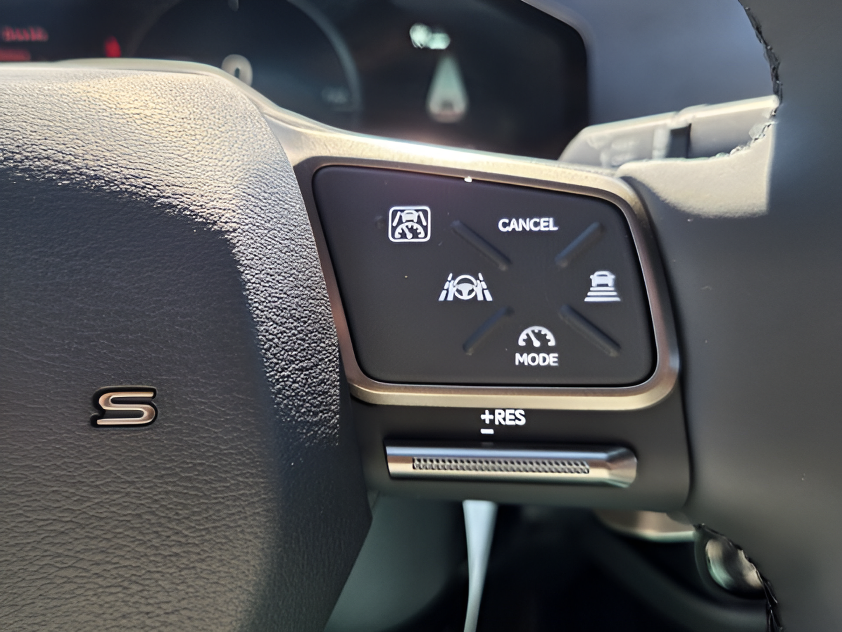 New 2026 Lexus ES 350h FWD image 28