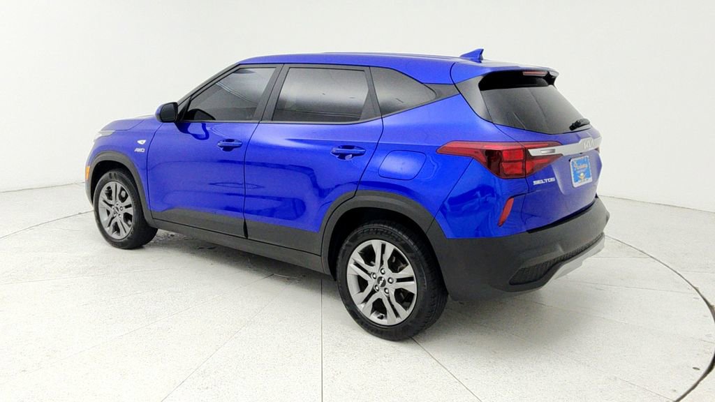 Used 2023 Kia Seltos LX image 4
