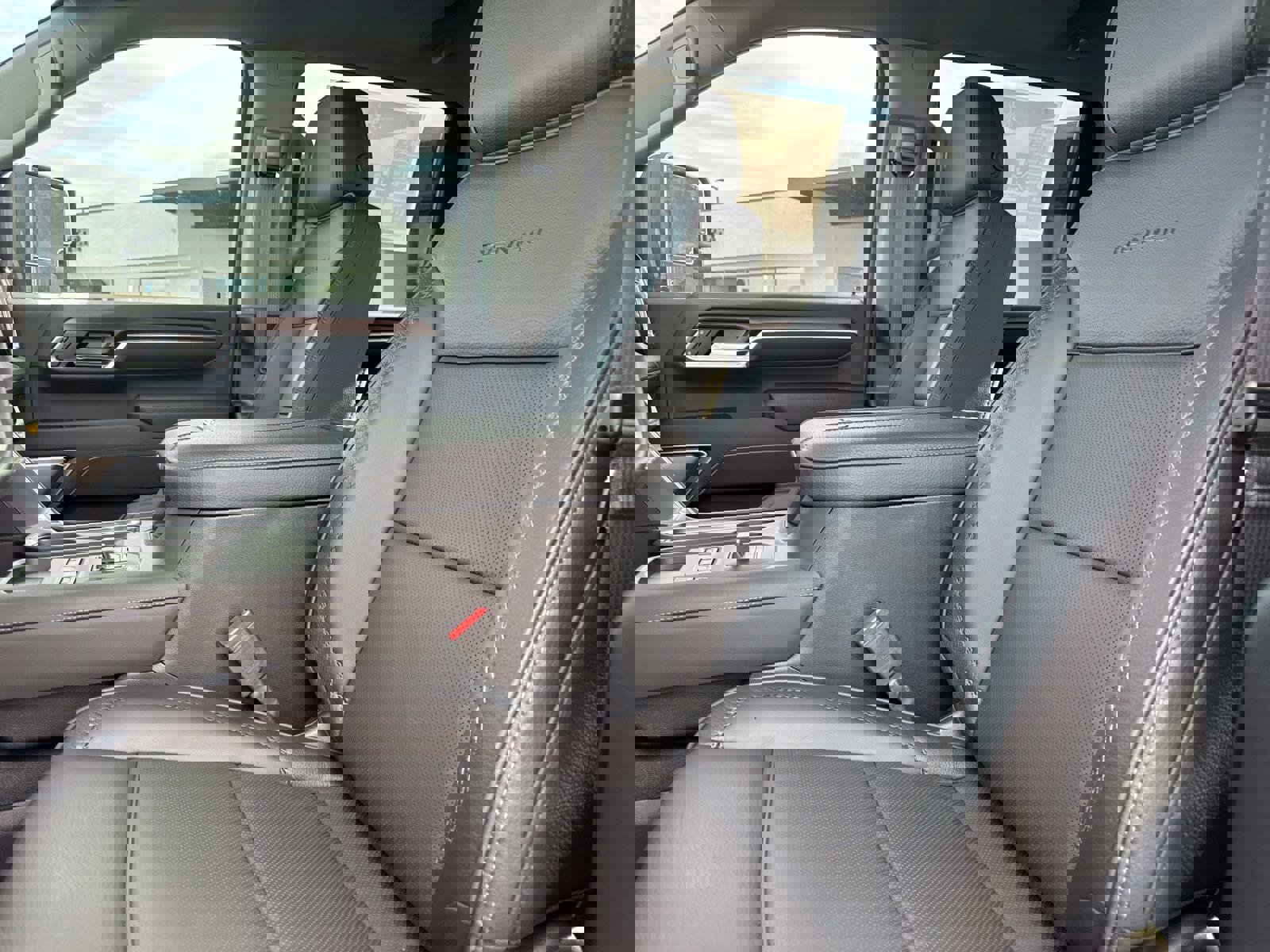 New 2026 GMC Sierra 2500 Denali w/ Denali Reserve Package image 20