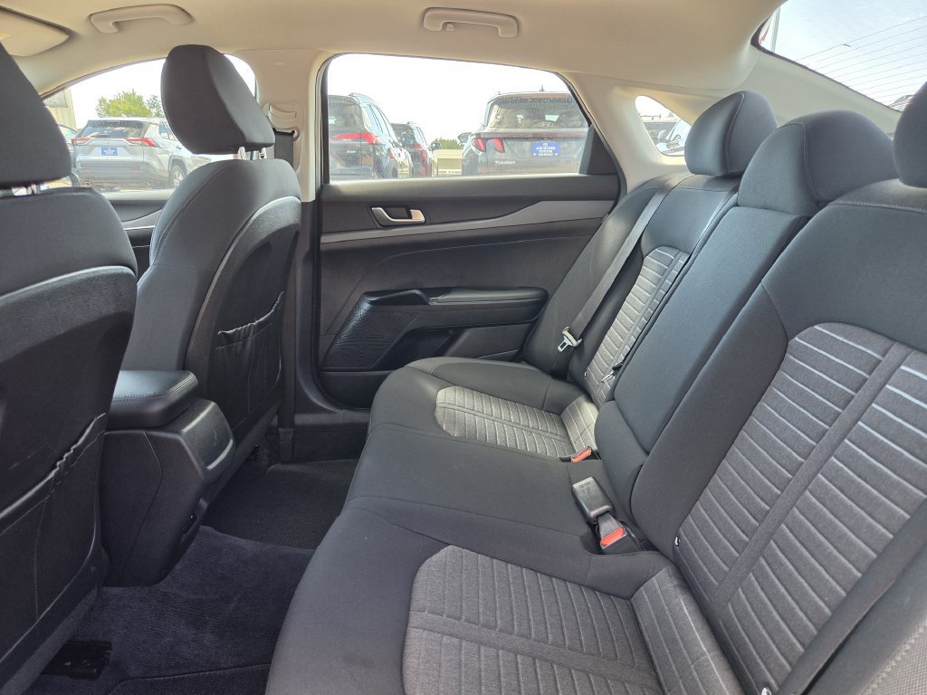 Used 2025 Kia K5 LXS FWD image 27