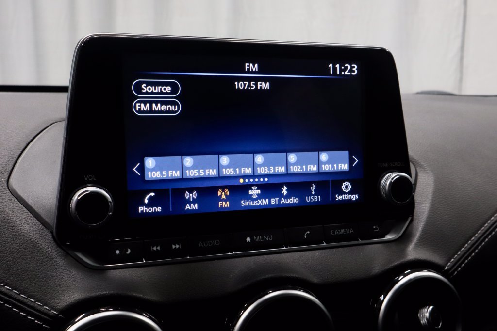 Used 2024 Nissan Sentra SV FWD image 3