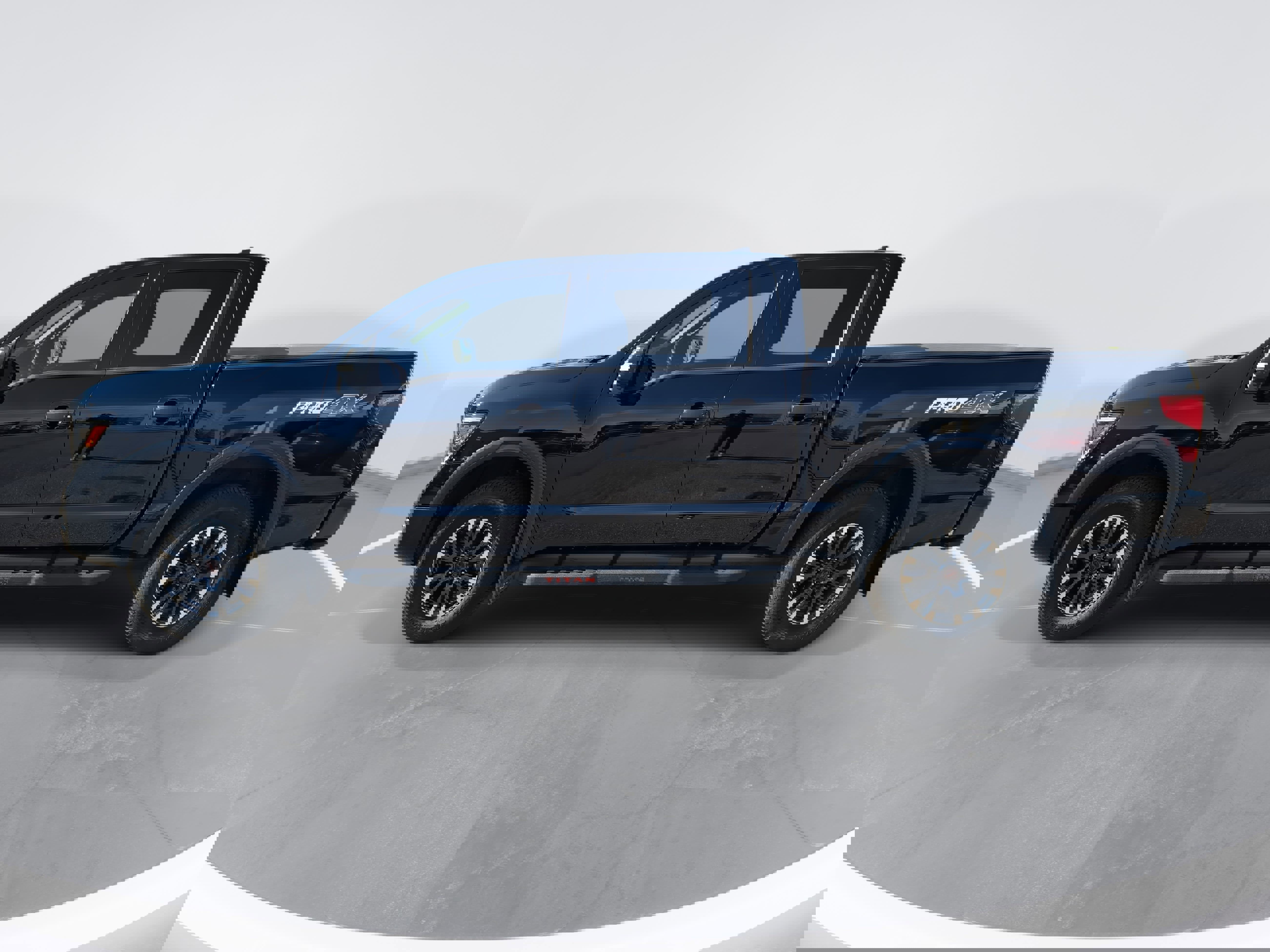 Used 2023 Nissan Titan PRO-4X w/ Pro-4x Convenience Package image 8