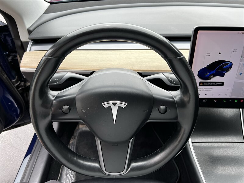 Used 2018 Tesla Model 3 Long Range RWD image 26