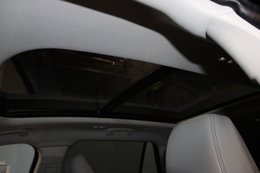 Used 2025 Lincoln Aviator AWD image 21