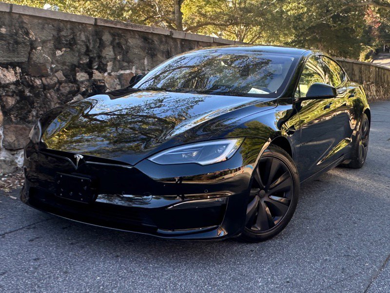 Used 2022 Tesla Model S AWD image 11