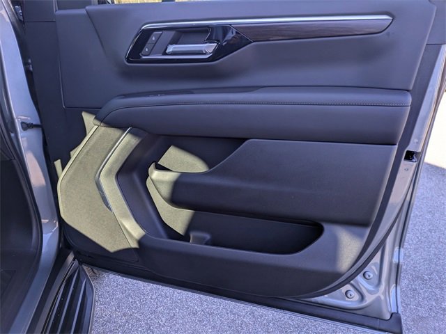 New 2026 Chevrolet Suburban LS w/ LPO, Dark Essentials Package image 36