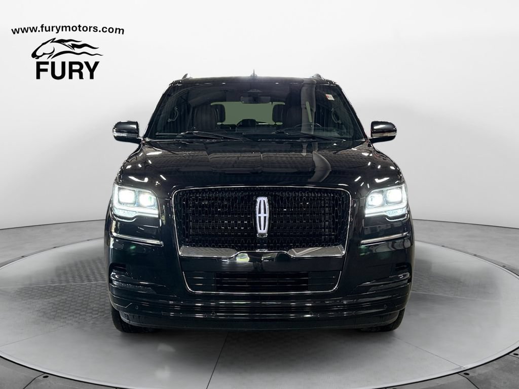 Used 2024 Lincoln Navigator L Reserve w/ Equipment Group 201A AWD/4WD image 8