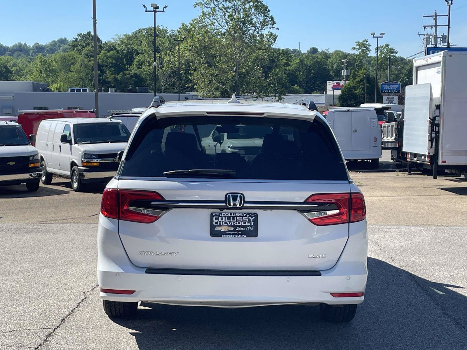Used 2023 Honda Odyssey Elite image 4