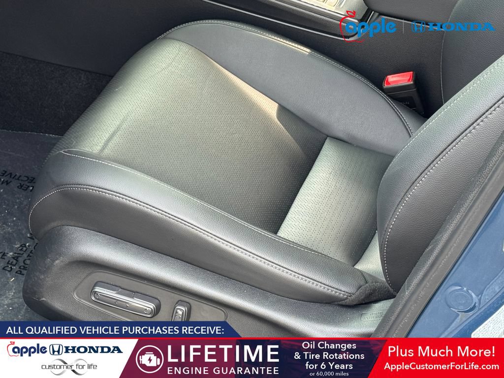 Used 2025 Honda Civic Sport Touring image 8