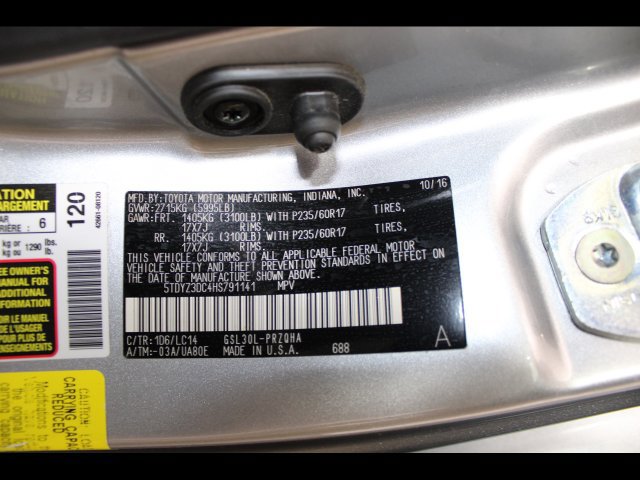Used 2017 Toyota Sienna XLE w/ XLE Navigation Package FWD image 29