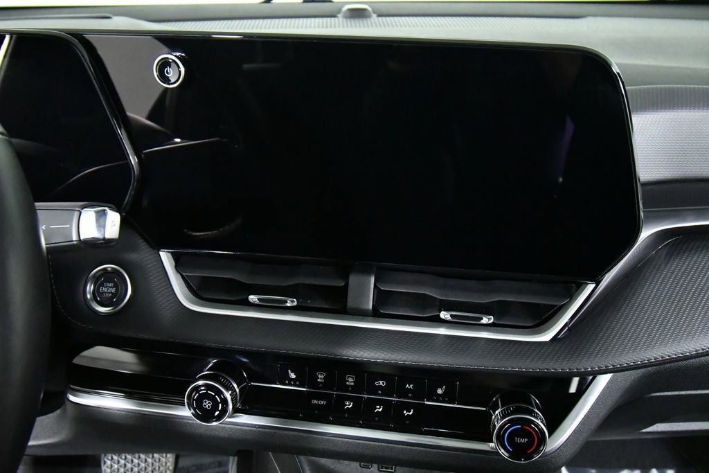 Used 2025 Chevrolet Equinox LT image 4