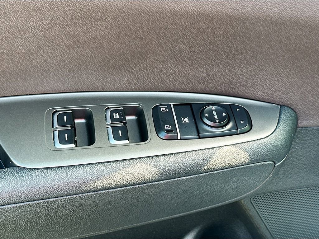 Used 2020 Kia Optima LX image 15