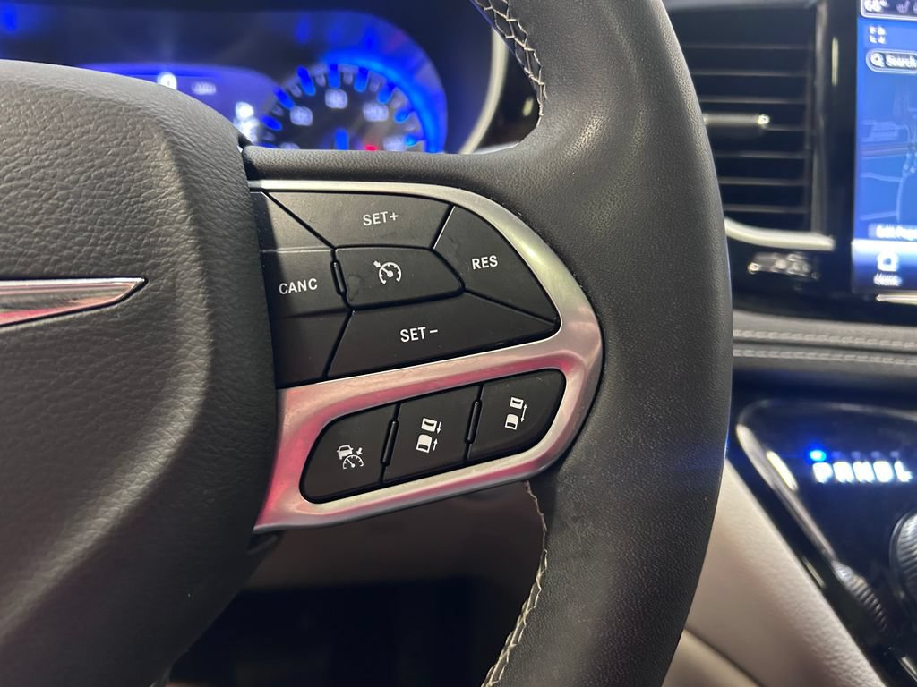 Used 2023 Chrysler Pacifica Limited w/ Uconnect Theater Family Group AWD/4WD image 11