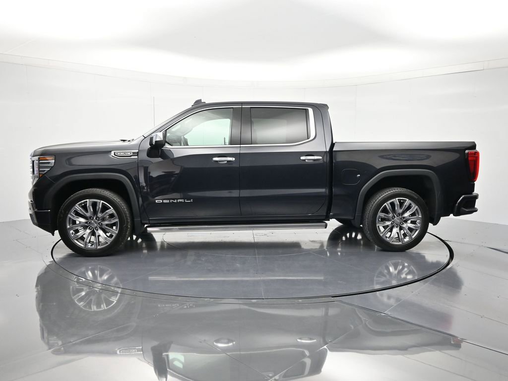 Used 2023 GMC Sierra 1500 Denali w/ Denali Reserve Package AWD/4WD image 8