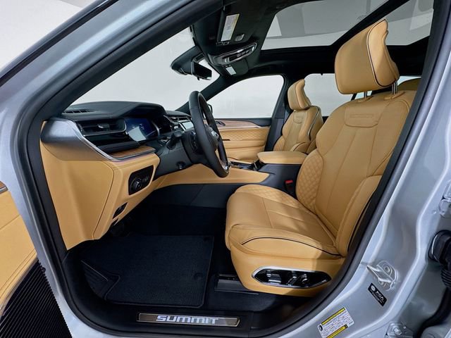 New 2025 Jeep Grand Cherokee Summit image 25