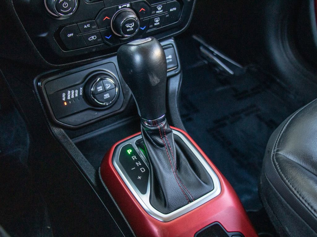 Used 2022 Jeep Renegade Trailhawk image 17