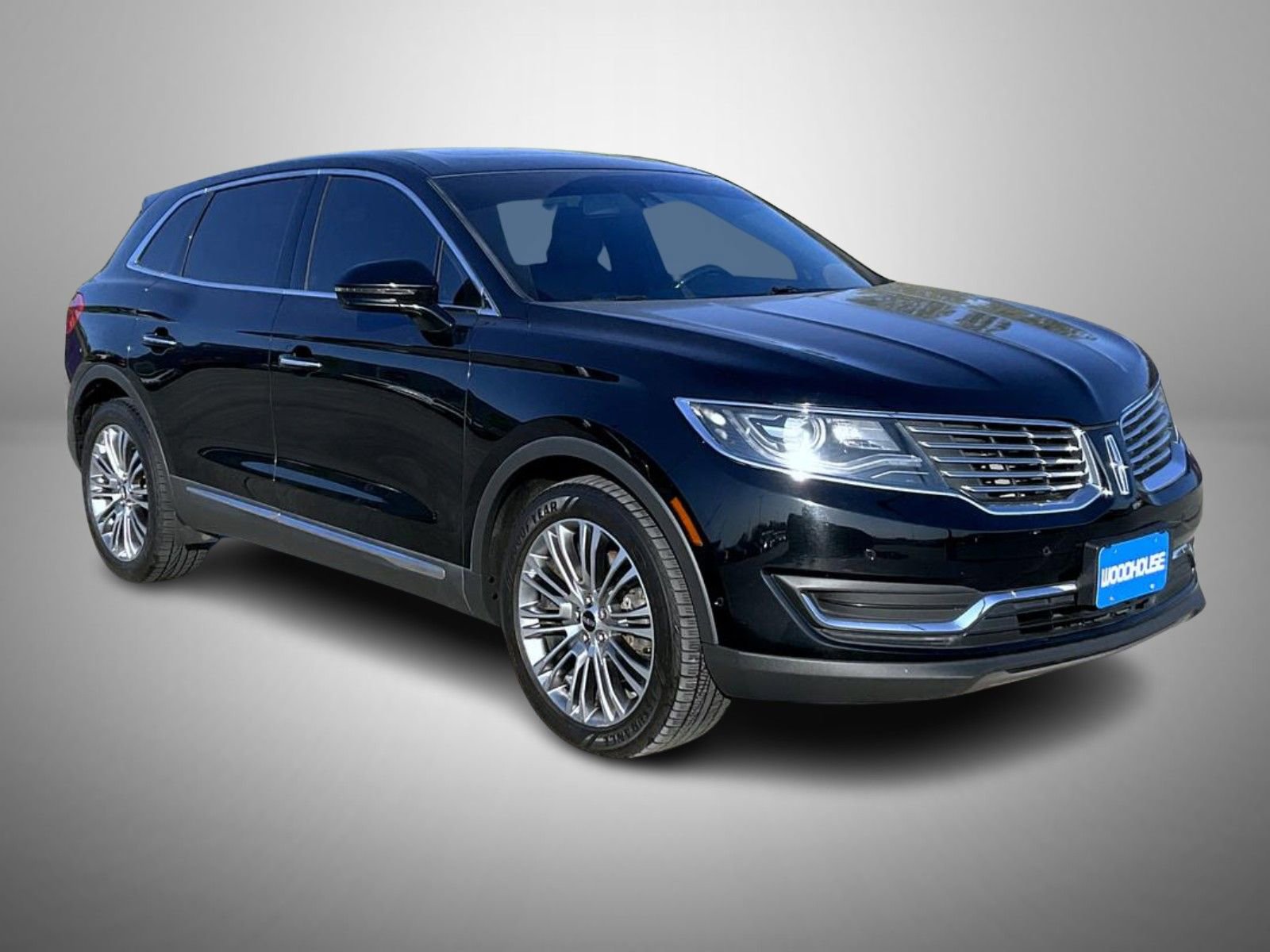 Used 2016 Lincoln MKX Reserve w/ Technology Package AWD/4WD image 3