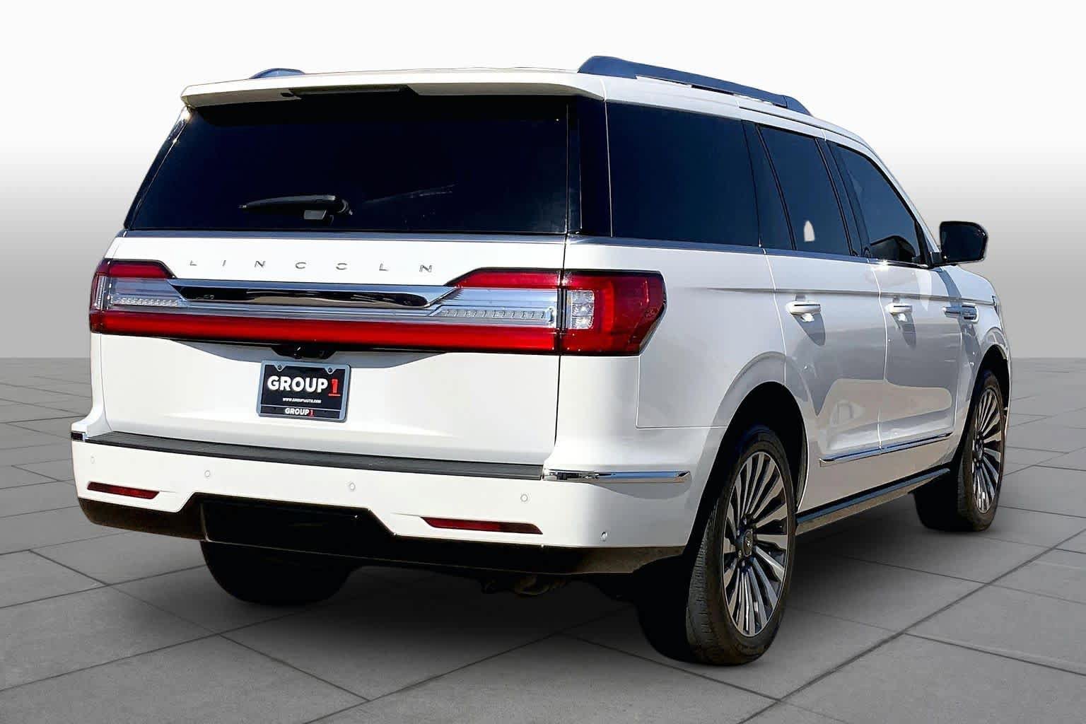 Used 2021 Lincoln Navigator Reserve AWD/4WD image 13
