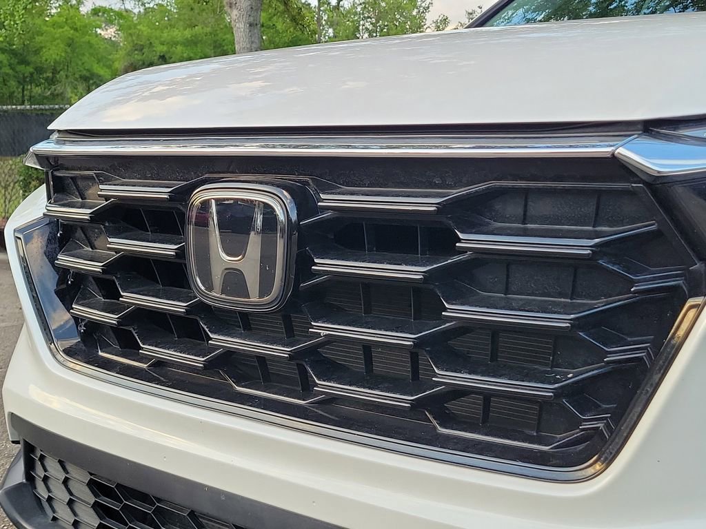 Used 2025 Honda CR-V EX image 3
