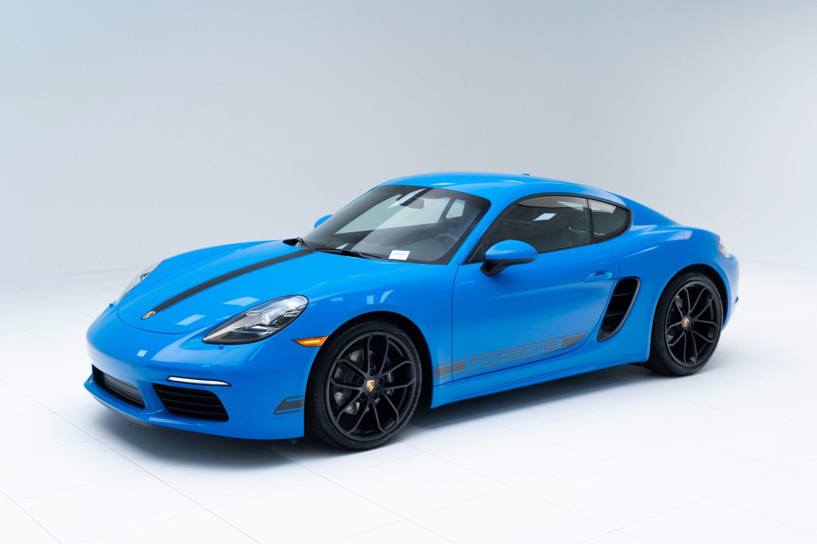 New 2025 Porsche 718 Cayman image 1
