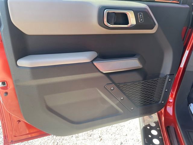 Used 2022 Ford Bronco Wildtrak image 11