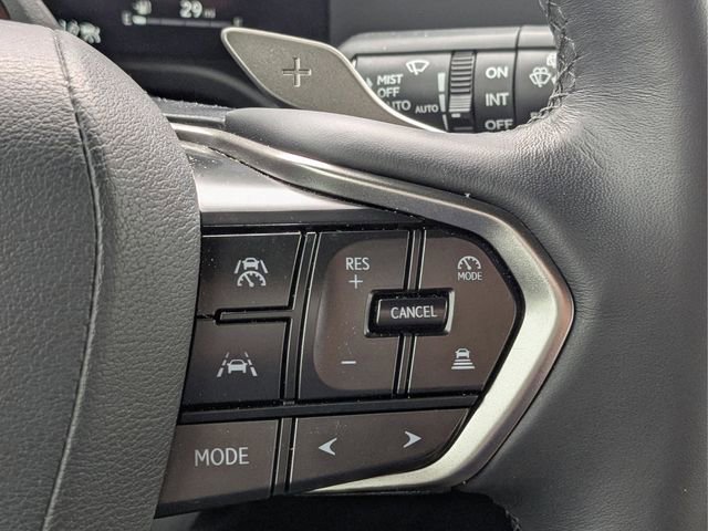 Used 2024 Lexus GX 550 w/ Accessory Package (31) AWD/4WD image 33