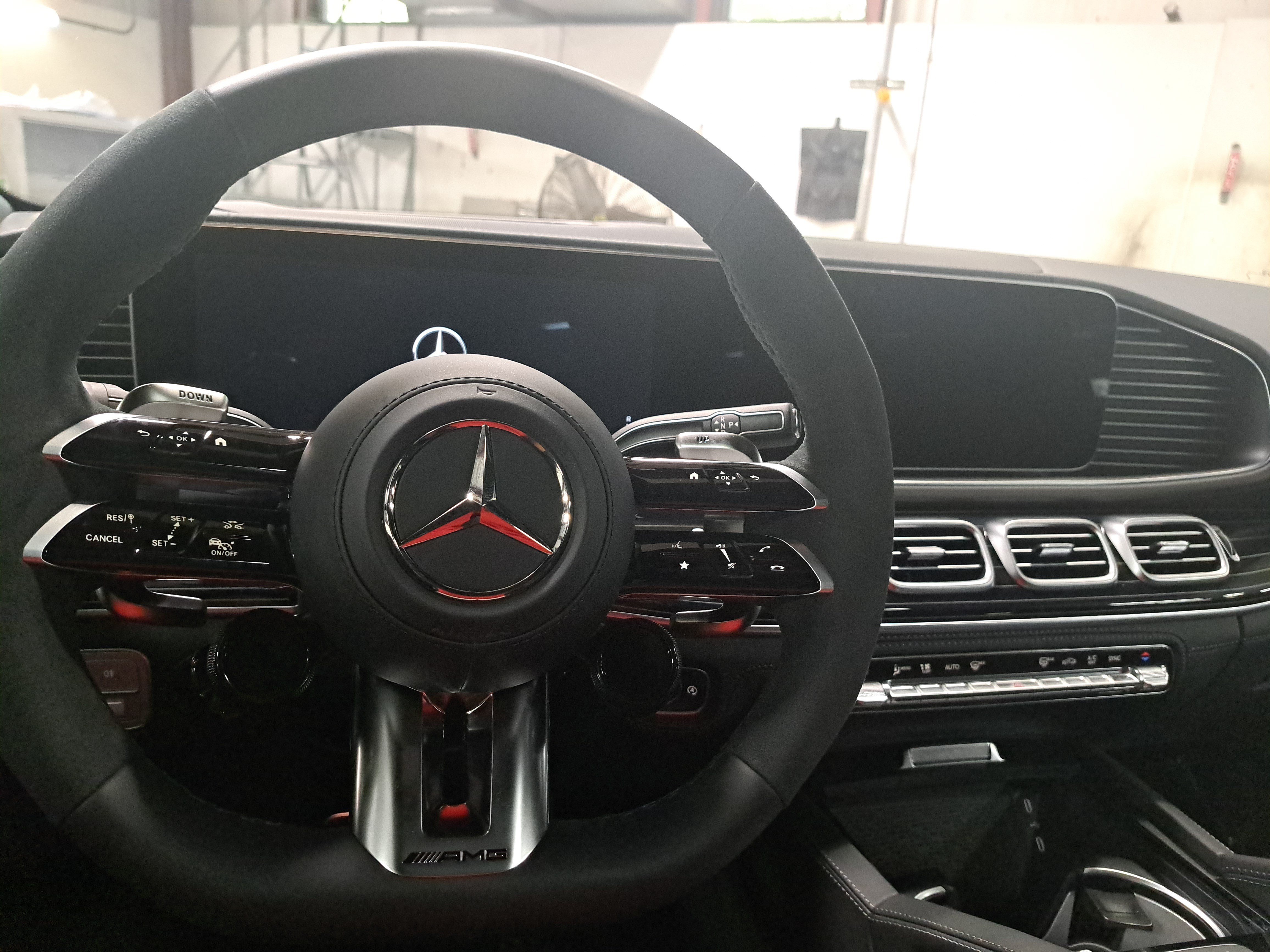 New 2026 Mercedes-Benz GLS 63 AMG 4MATIC image 17