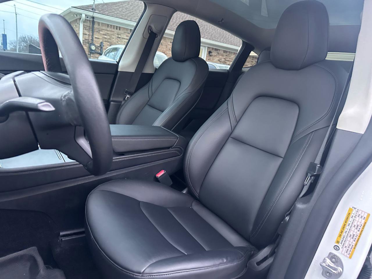 Used 2022 Tesla Model Y Long Range image 13