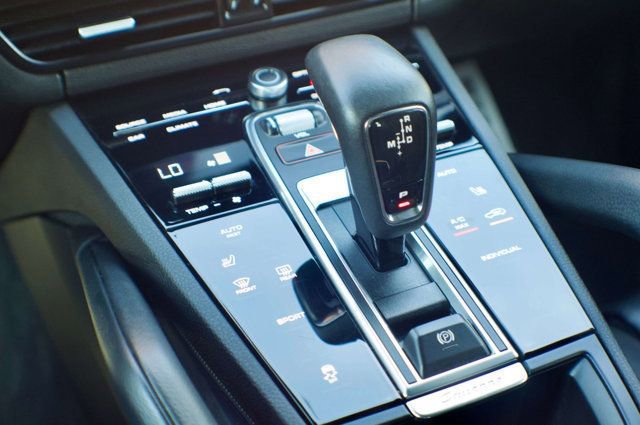 Used 2023 Porsche Cayenne image 26