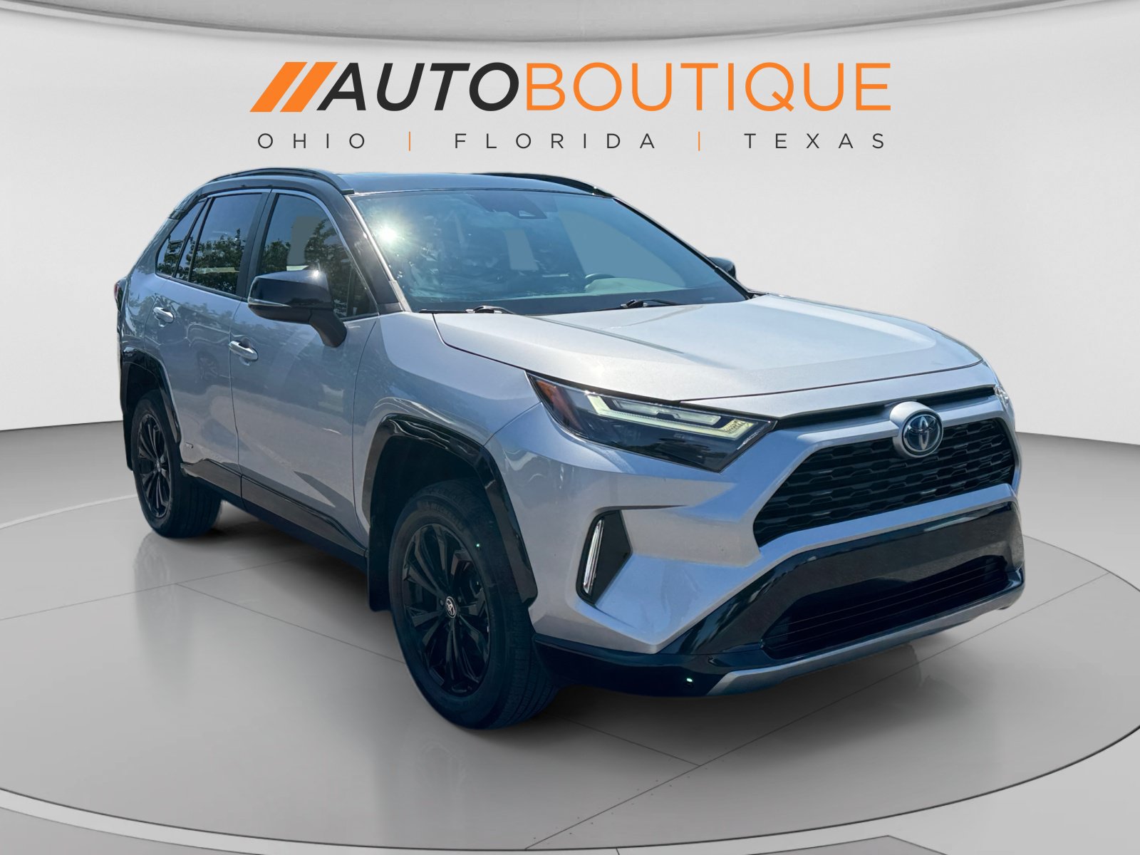 Used 2022 Toyota RAV4 XSE w/ XSE Grade Weather Package AWD/4WD image 7