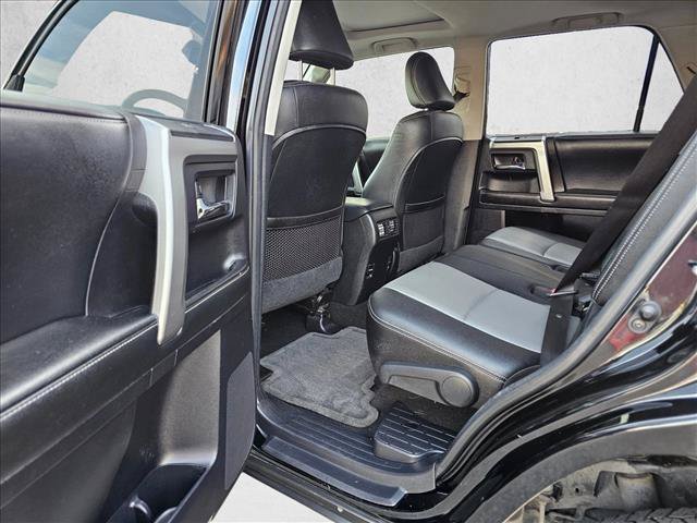 Used 2015 Toyota 4Runner SR5 Premium RWD image 17