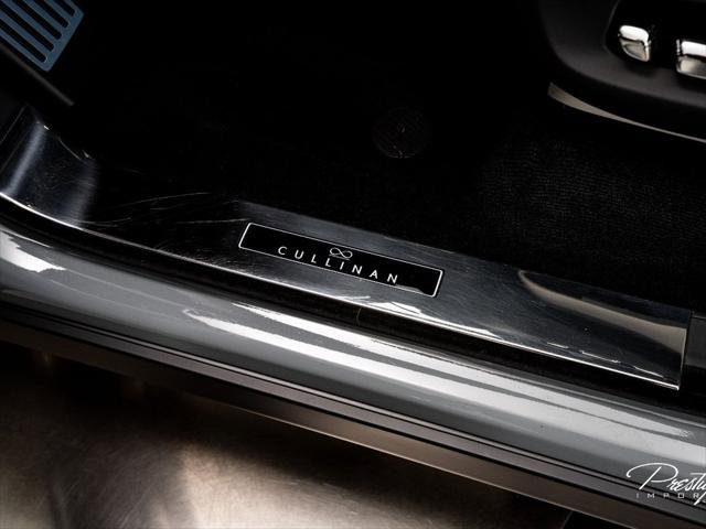Used 2024 Rolls-Royce Cullinan Black Badge AWD/4WD image 50
