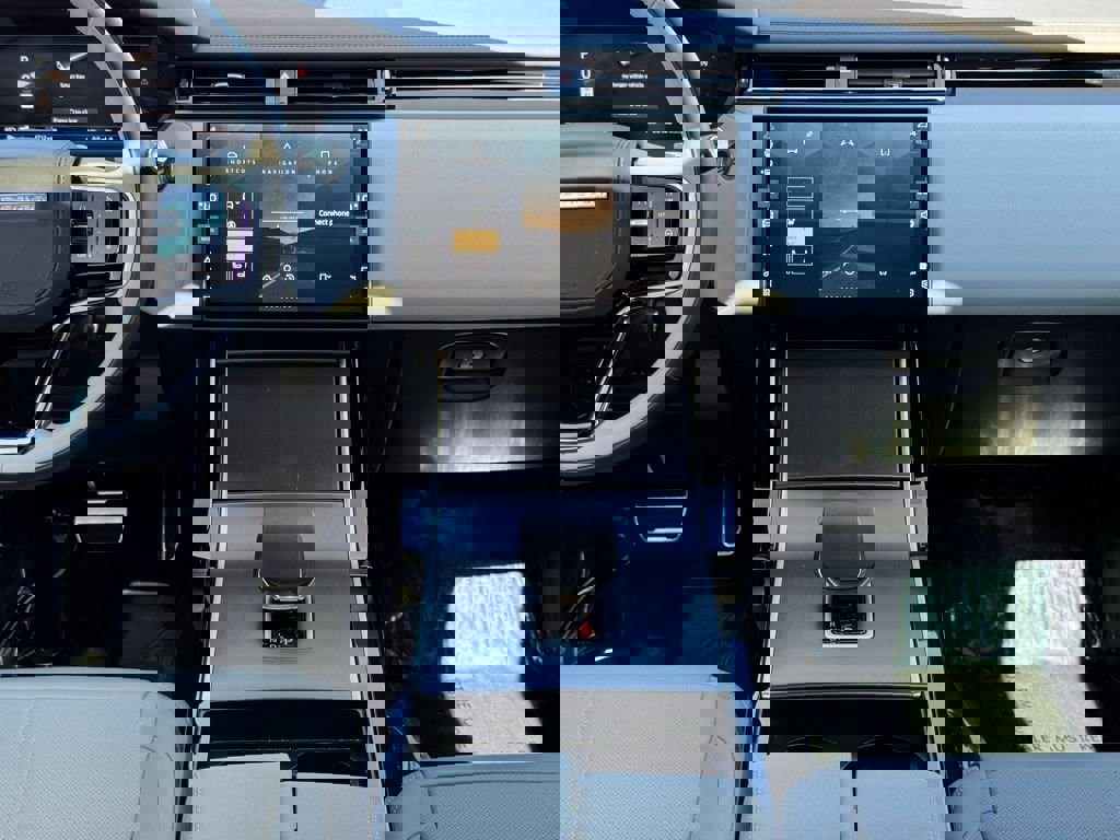 Used 2026 Land Rover Range Rover Velar Dynamic SE image 29