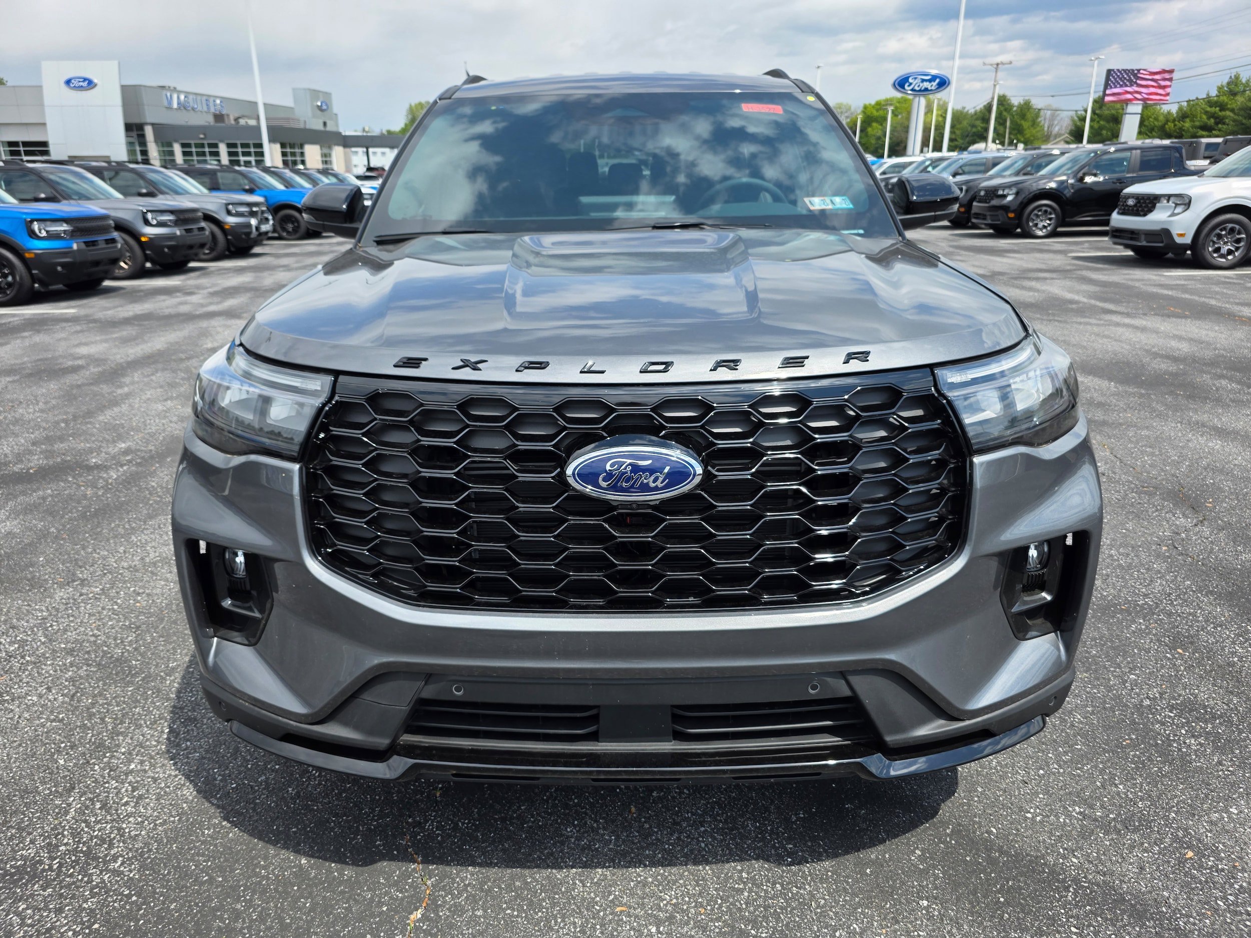 New 2026 Ford Explorer ST-Line AWD/4WD image 8