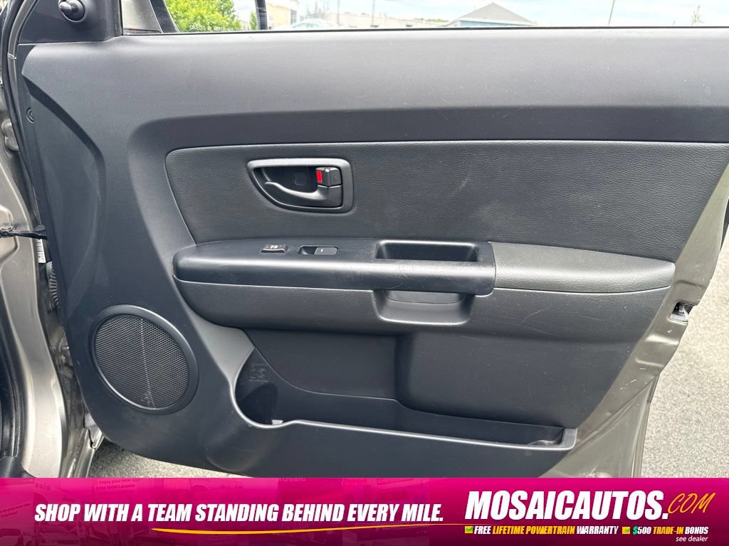 Used 2013 Kia Soul FWD image 9