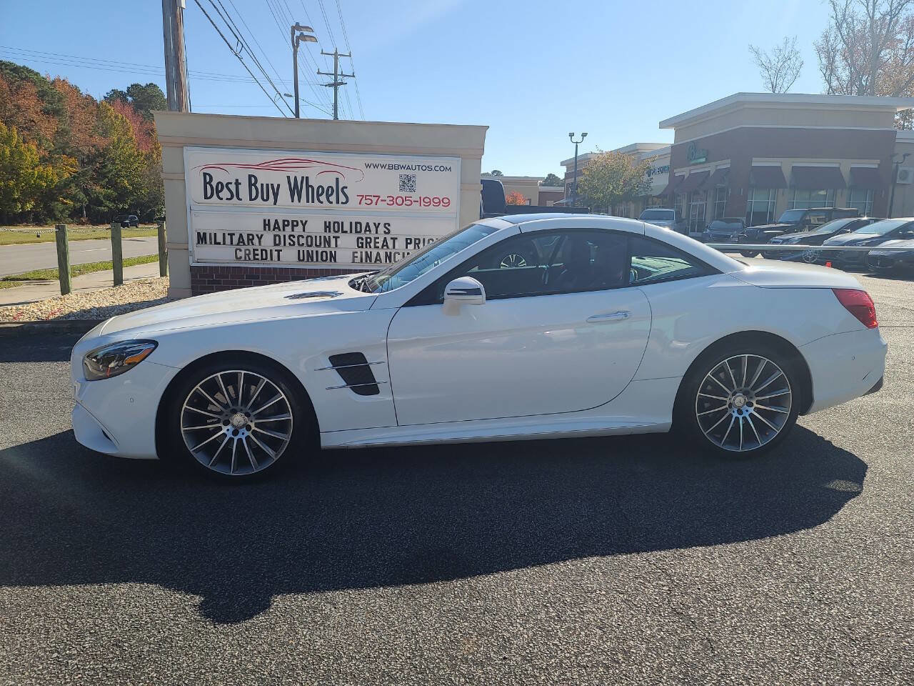 Used 2017 Mercedes-Benz SL 450 image 3