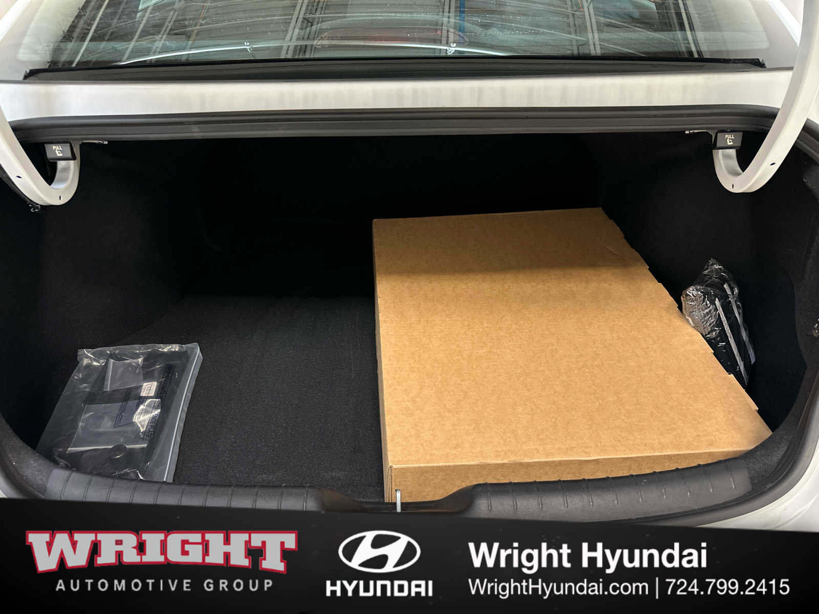 Used 2025 Hyundai Elantra SEL image 14