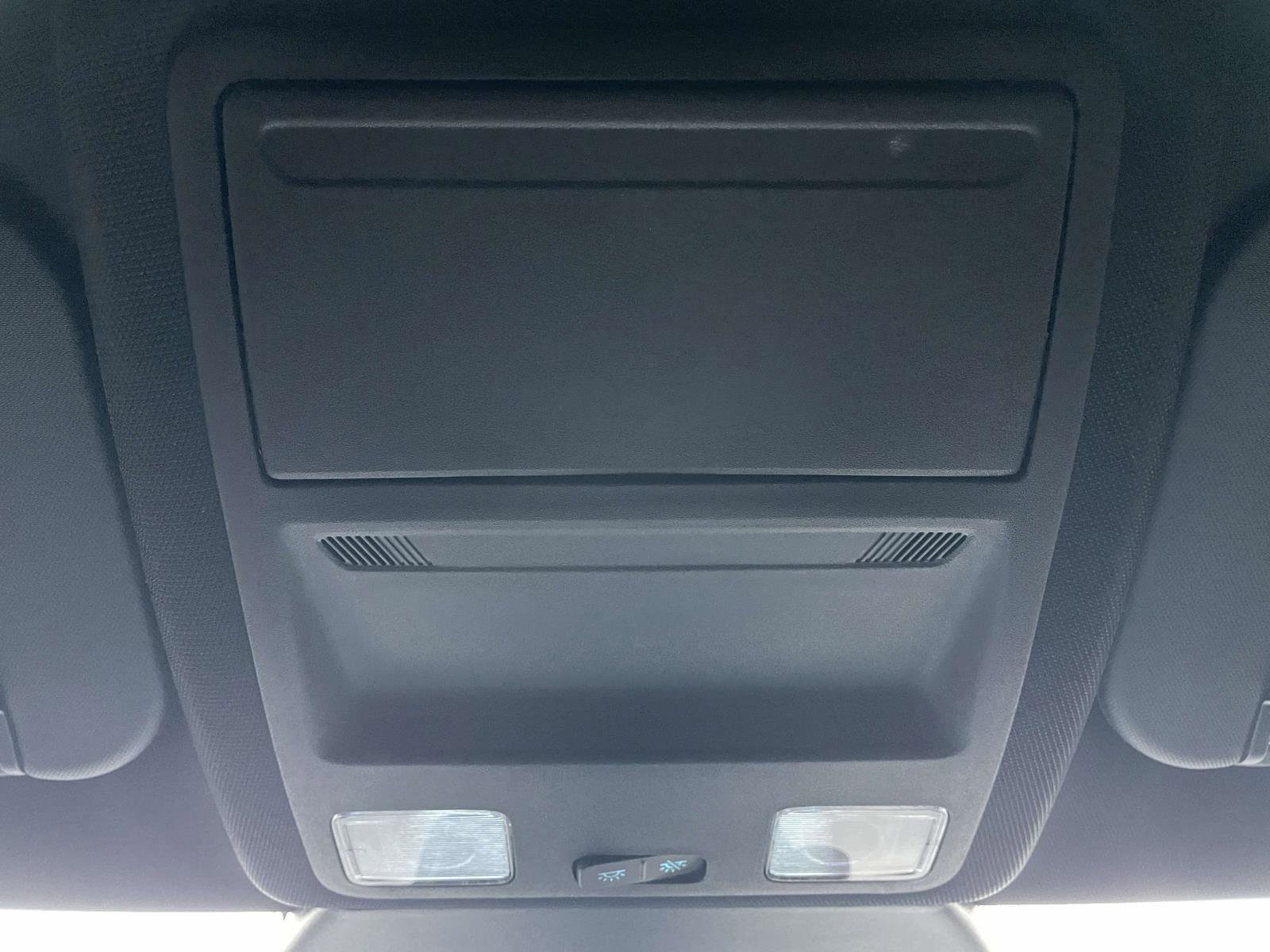 Used 2025 Ford Escape ST-Line w/ Tech Pack #1 FWD image 8