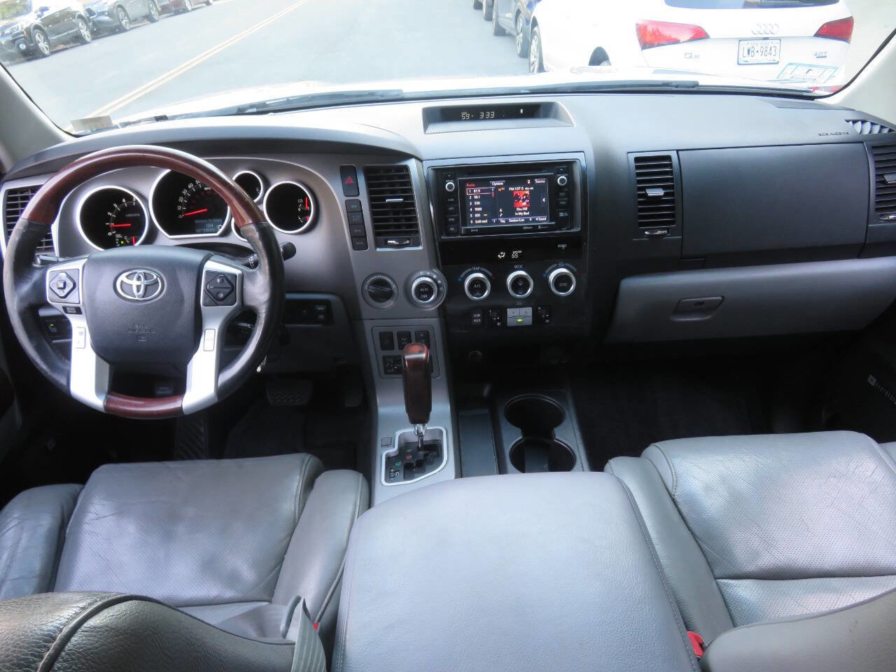 Used 2016 Toyota Sequoia Platinum image 11